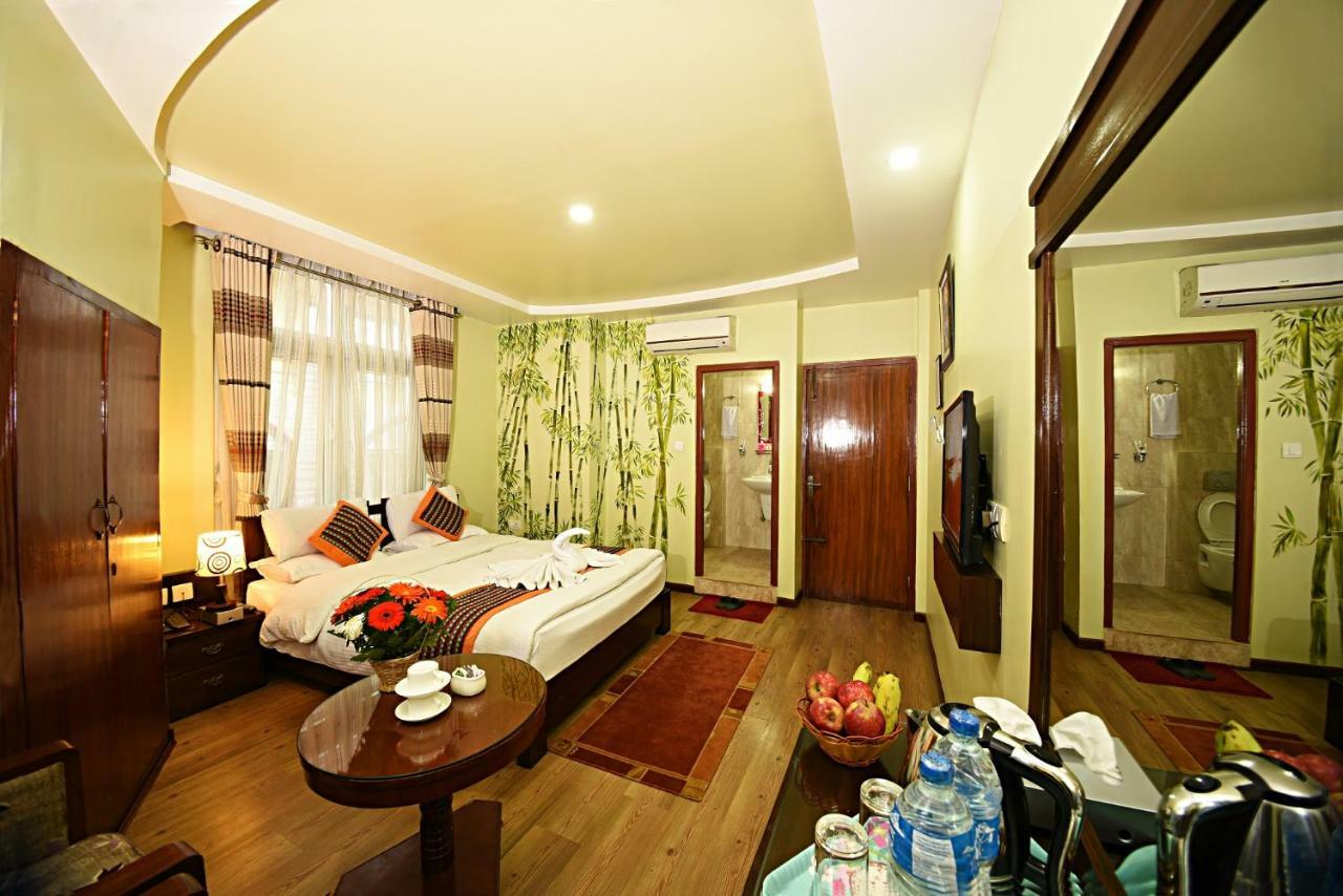 Hotel Osho Home Kathmandu Esterno foto