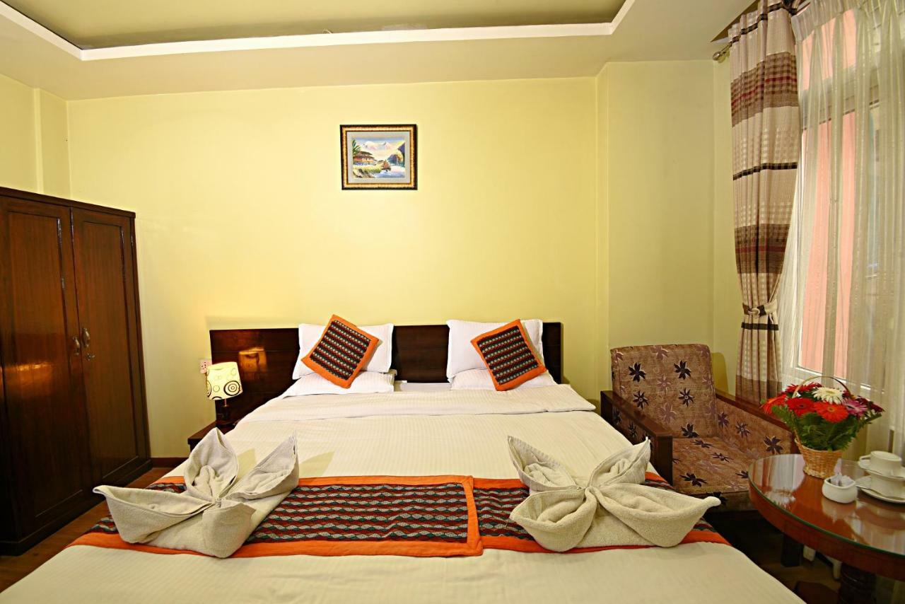 Hotel Osho Home Kathmandu Esterno foto